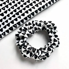 Black And White Scrunchie Fashion Hair Tie Stretchy Scrunchy Triangle Pattern Scrunchy Polycotton Hair Accessory