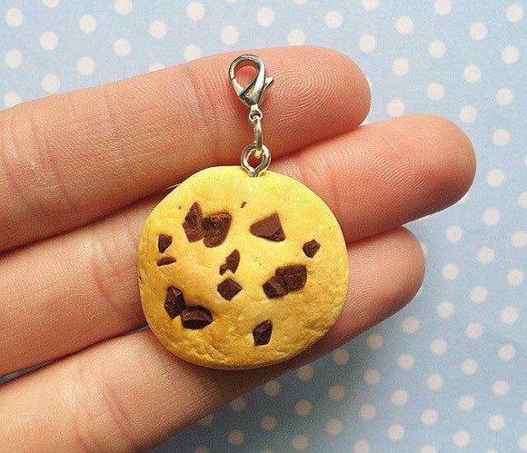 Polymer Clay Realistic Chcolate Chip Cookie Charm Keychain Gift Milk Chocolate Biscuit Charm Cute Kawaii Charm - anniscrafts